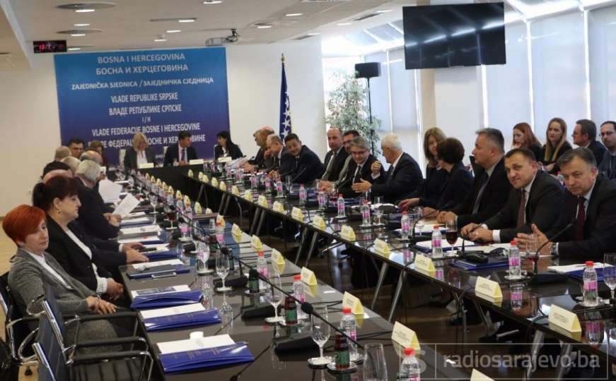 Cvijanović i Novalić: Dobru saradnju Vlada treba prenijeti na ministarstva